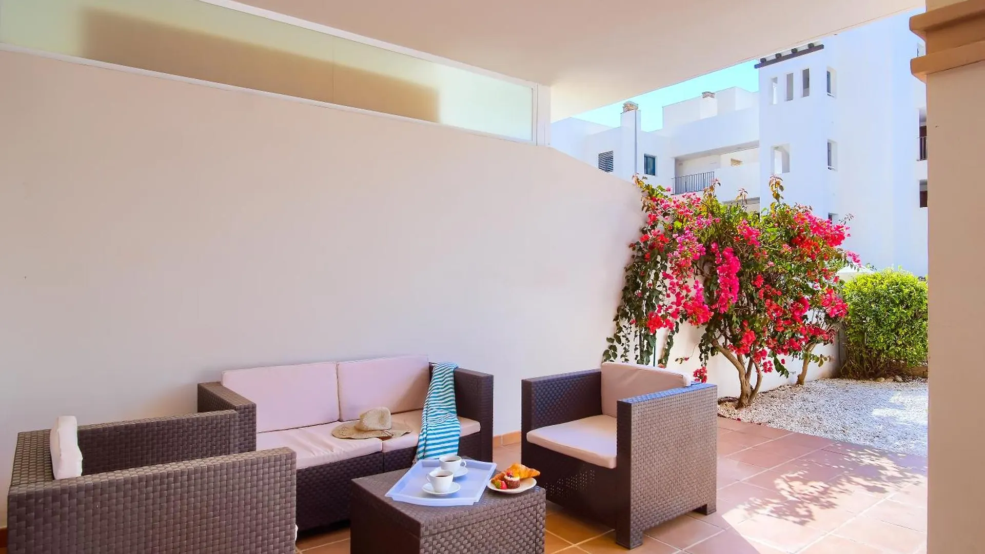 Oasis La Cala 2, Beautiful Terrace ,Pools, Parking Apartment La Cala De Mijas