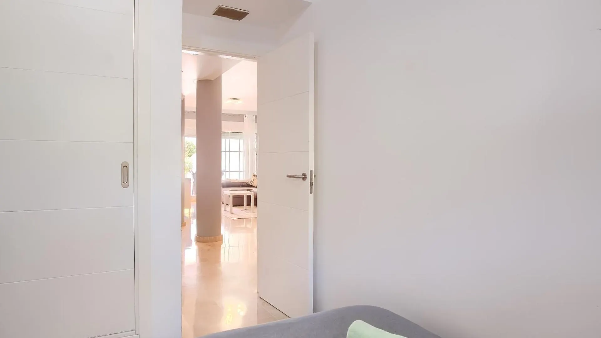 Oasis La Cala 2, Beautiful Terrace ,Pools, Parking Apartment La Cala De Mijas