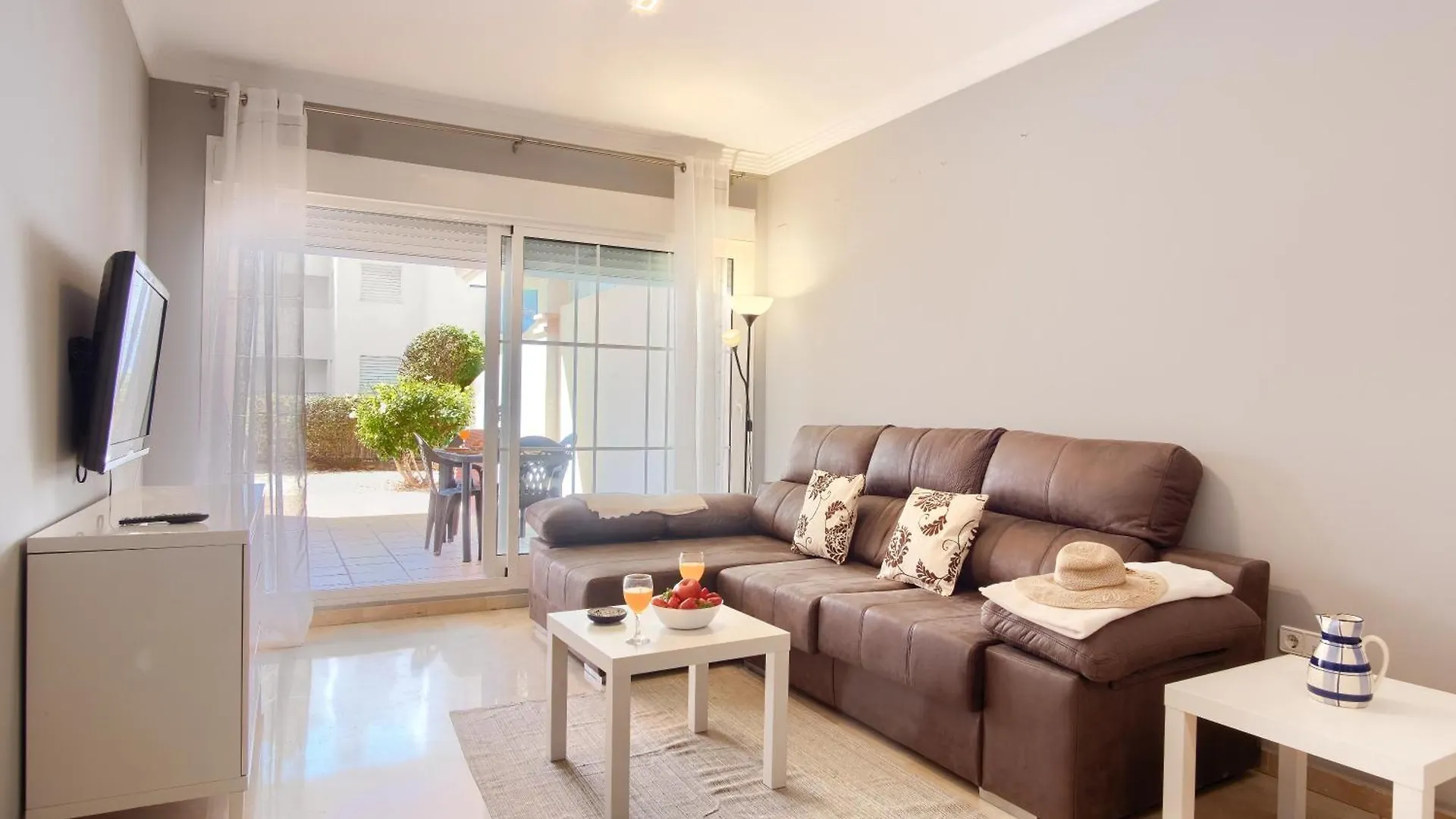 Oasis La Cala 2, Beautiful Terrace ,Pools, Parking Apartment La Cala De Mijas