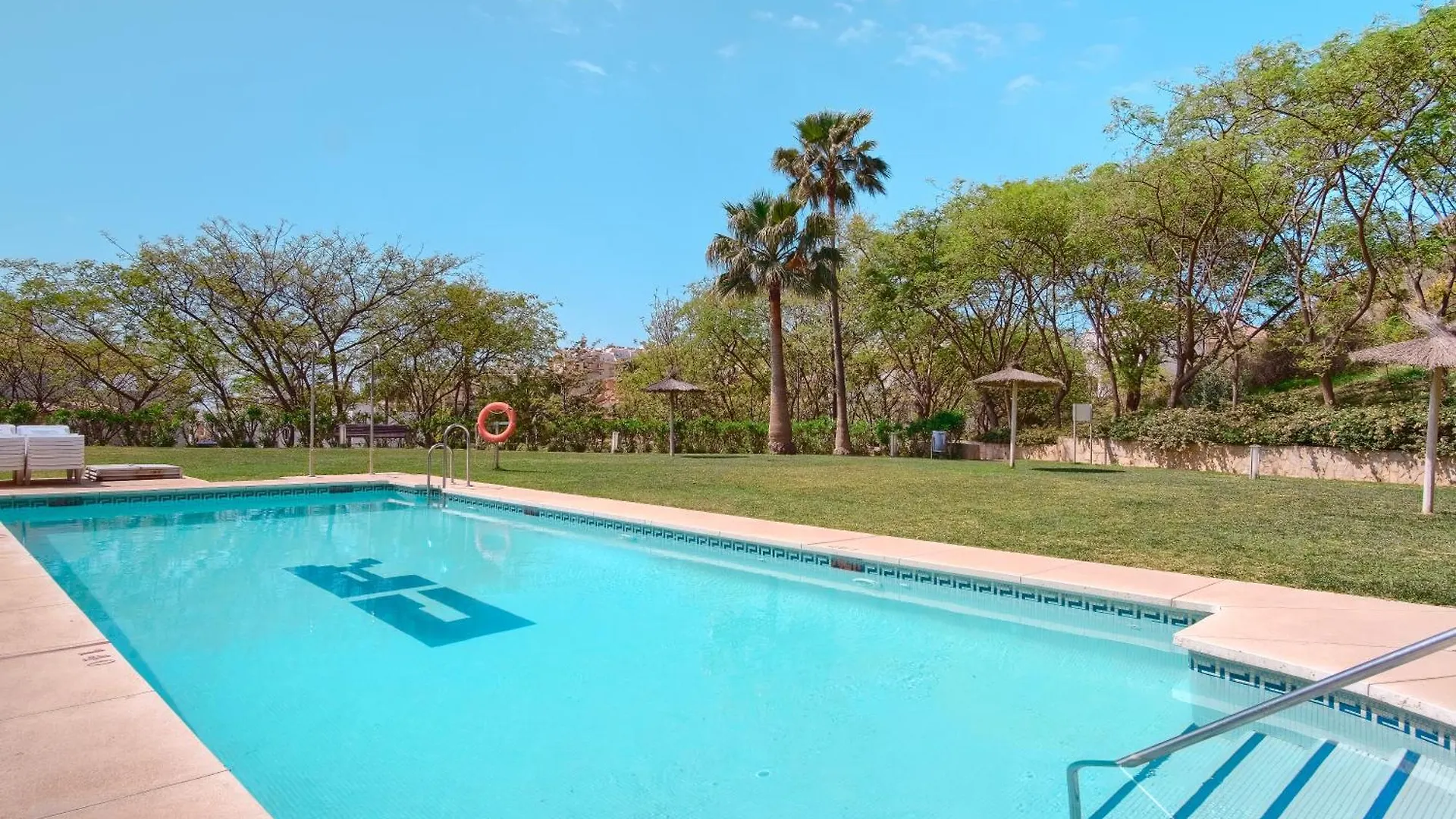 Oasis La Cala 2, Beautiful Terrace ,Pools, Parking Apartment La Cala De Mijas