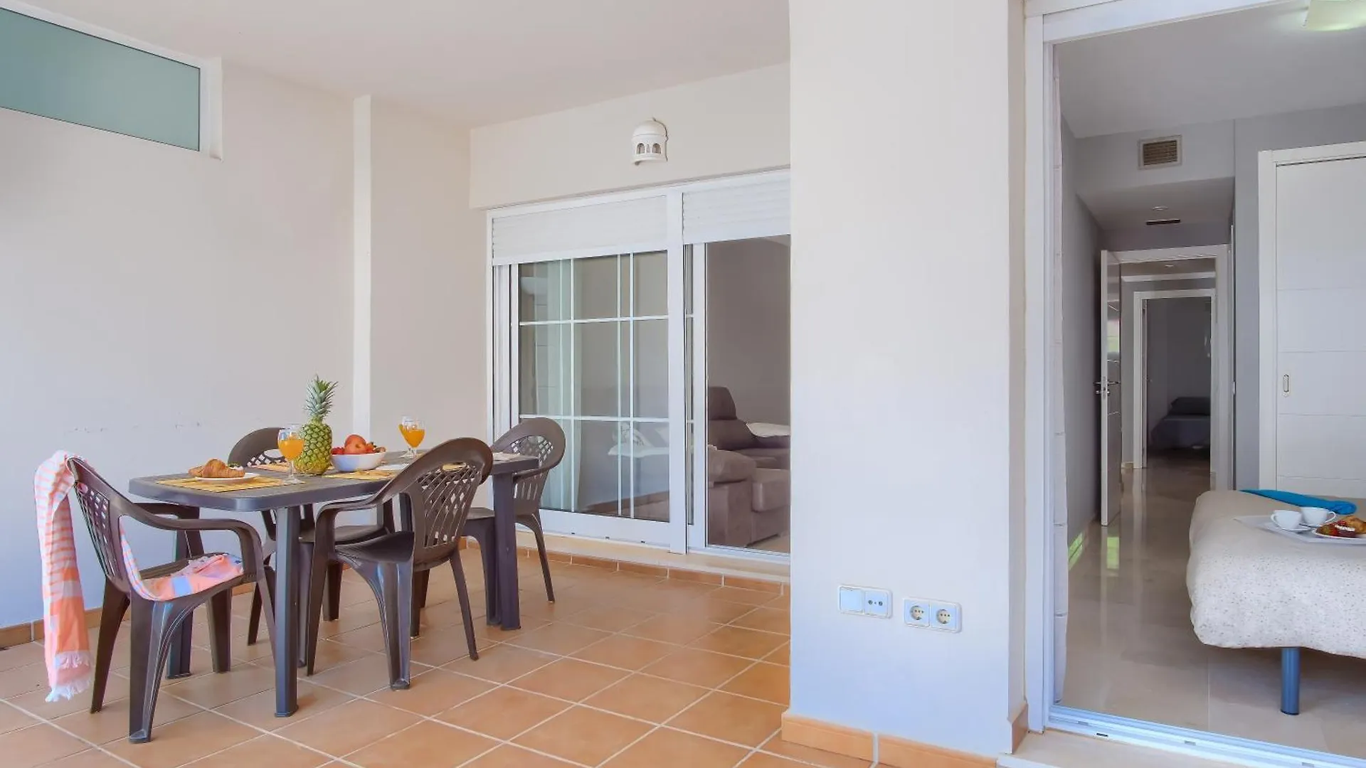 Oasis La Cala 2, Beautiful Terrace ,Pools, Parking Apartment La Cala De Mijas