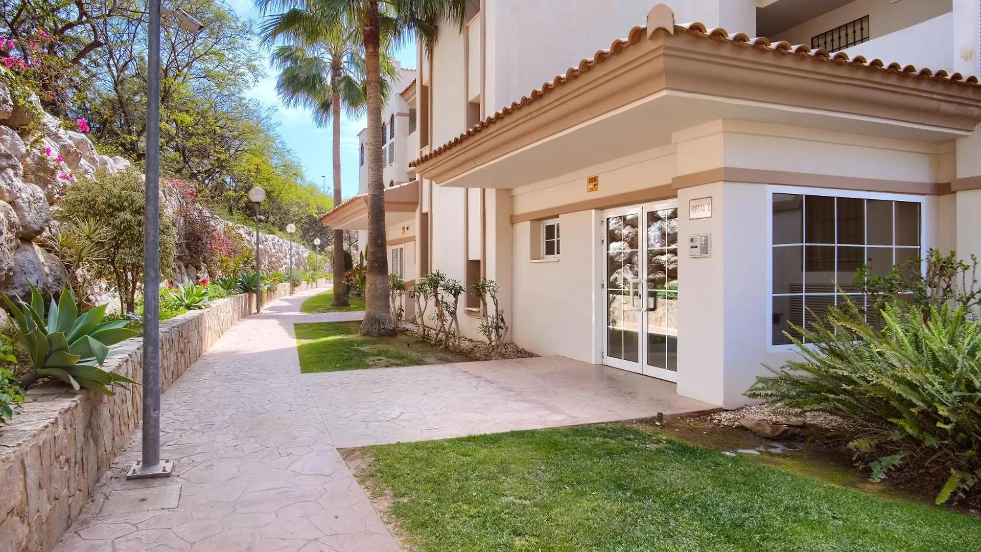 Oasis La Cala 2, Beautiful Terrace ,Pools, Parking Apartment La Cala De Mijas