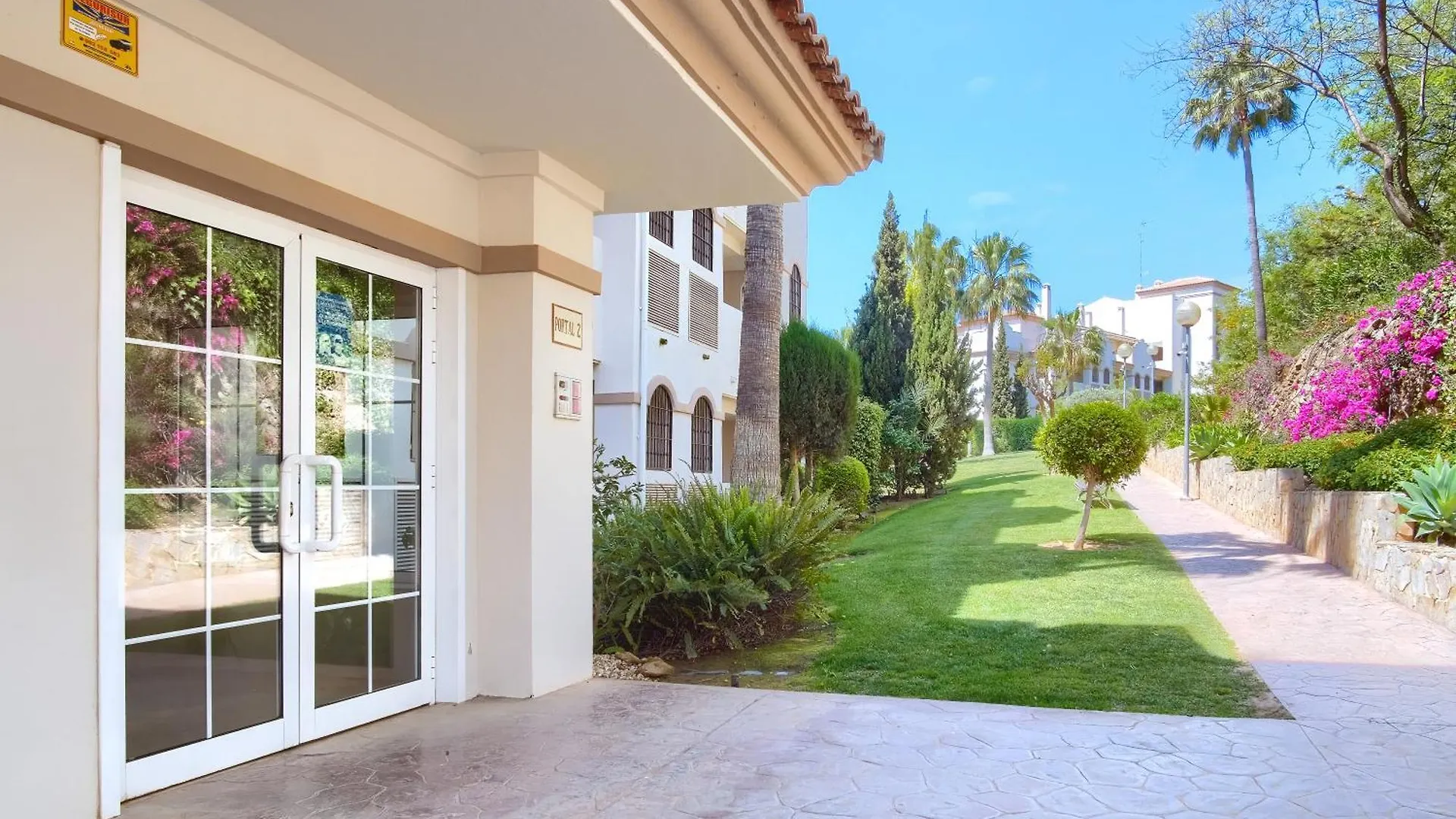 Oasis La Cala 2, Beautiful Terrace ,Pools, Parking Apartment La Cala De Mijas Spain